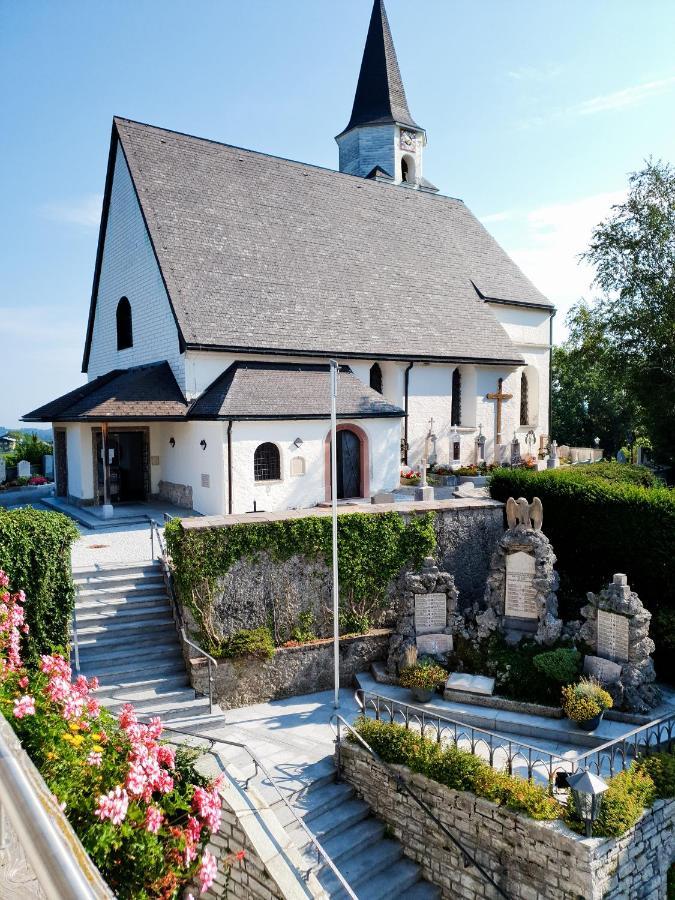 Hotel Gasthaus Kirchenwirt Koppl Exterior foto